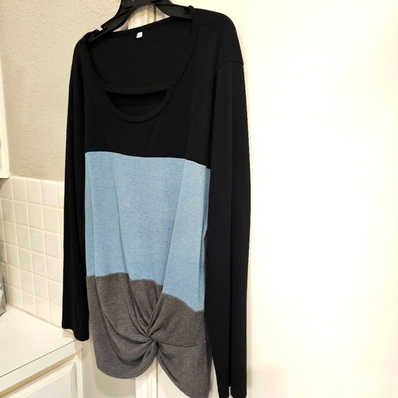 Amazon Tunic with Cut out Neckline & Twist Knot Black, Blue & Gray. 2XL EUC - Picture 4 of 9